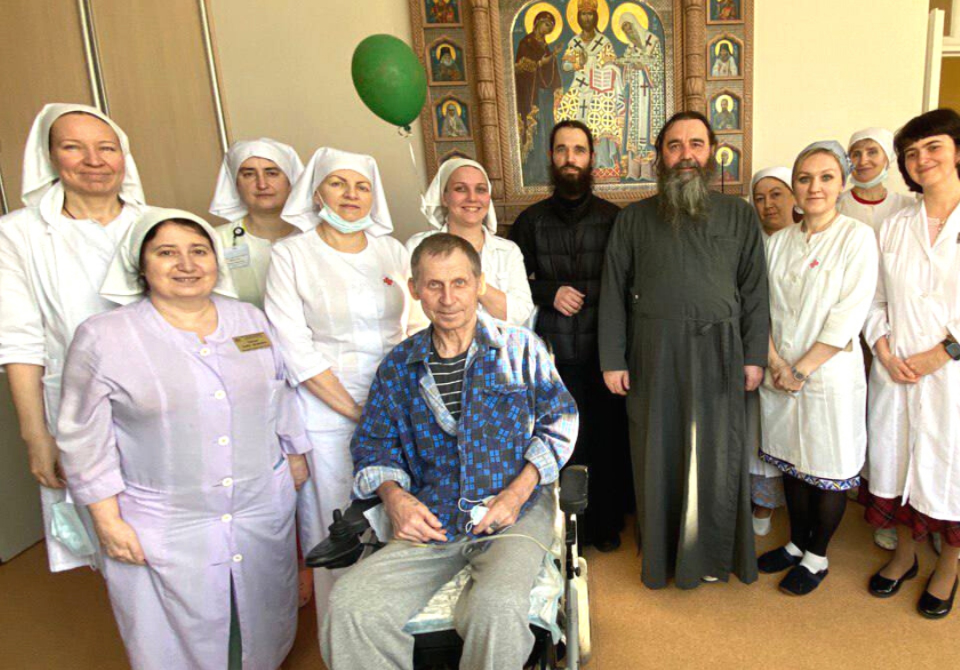 Будущие сестры и братья милосердия прошли  практику в больнице Святителя Алексия