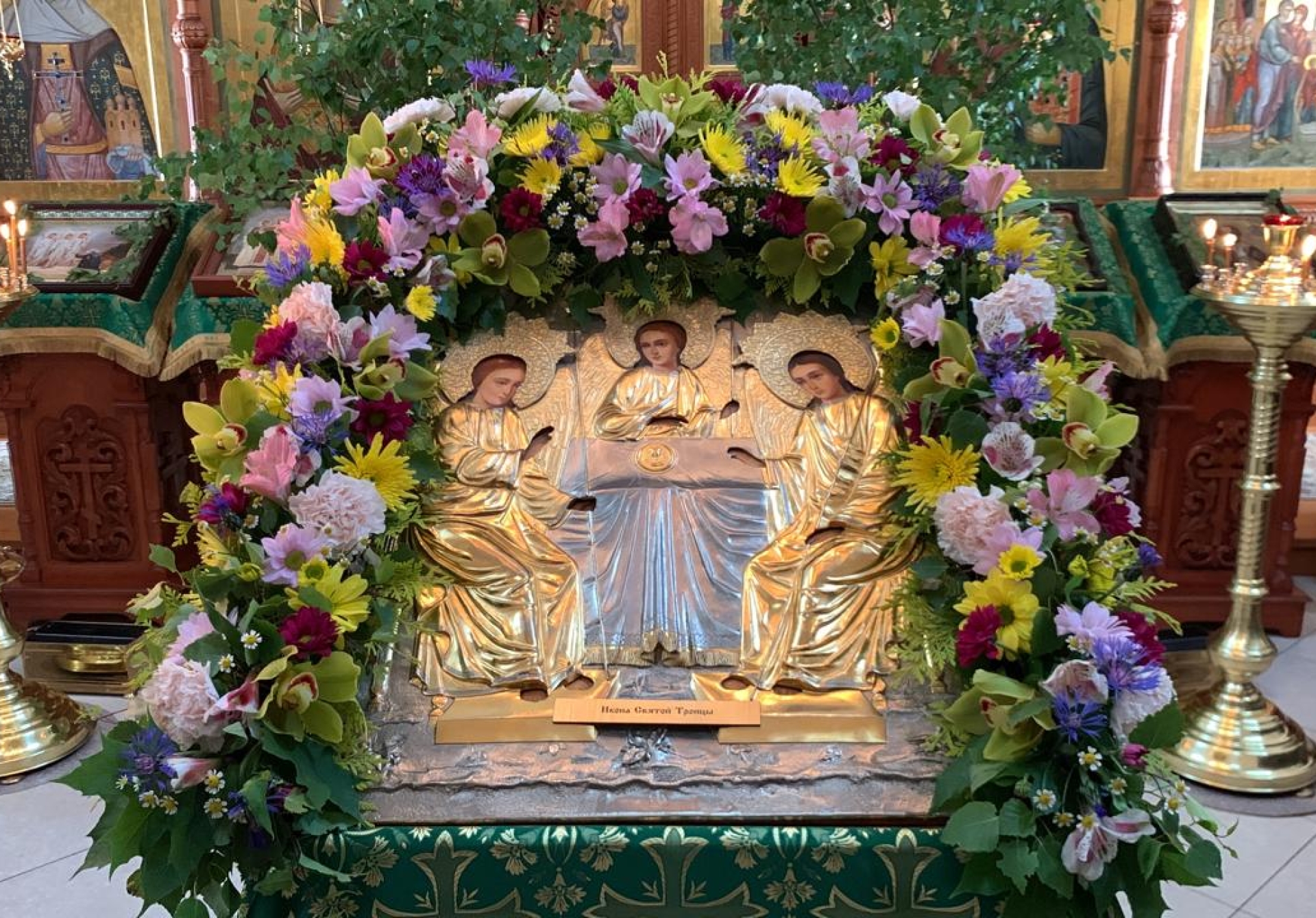 4 июня 2023: День Святой Троицы – Пятидесятница